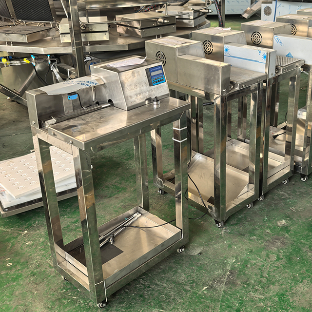 Laminaci&oacute;n r&aacute;pida compacta de la eficacia alta de la m&aacute;quina de bobina del rollo de huevo del acero inoxidable 